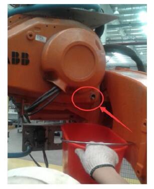 ABB機(jī)器人IRB6650S換油及保養(yǎng)流程指引